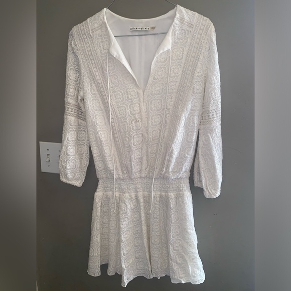 ALICE + OLIVIA Ivory Lace Margaux Dress Size 0 - Picture 8 of 8